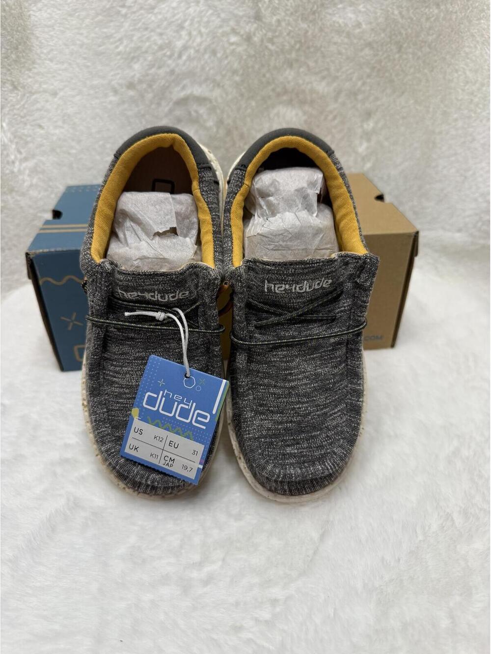 NEW HEY DUDE WALLY YOUTH STRETCH LOAFER KIDS SIZE 12